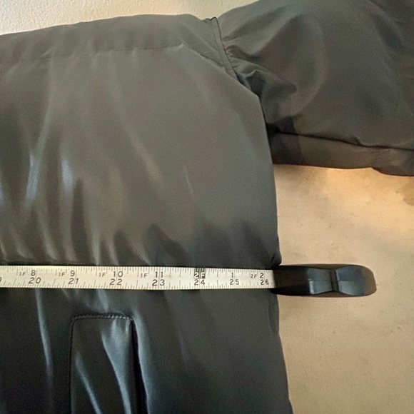 ❄️St. Helier’s” Men’s Big & Tall Black Winter Coat❄️Size L - Picture 13 of 15